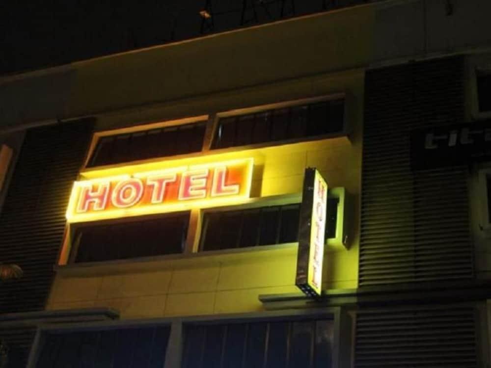 Shah Alam Business Hotel Extérieur photo